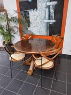 Ronde brocante tafel met 4 stoelen, Ophalen of Verzenden, Gebruikt, 4 tot 6 stoelen