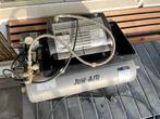 Jun-air OF-312 compressor., Minder dan 25 liter, Ophalen, Zo goed als nieuw, Minder dan 200 liter/min