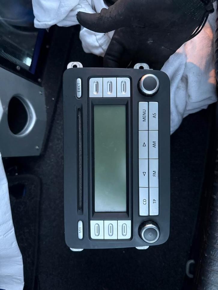 Volkswagen Golf 5 Radio - Werkend!, Auto diversen, Autoradio's, Gebruikt, Ophalen of Verzenden