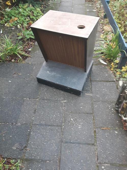 Slotmachine voetje, stand, Verzamelen, Automaten | Gokkasten en Fruitautomaten, Gebruikt, Ophalen