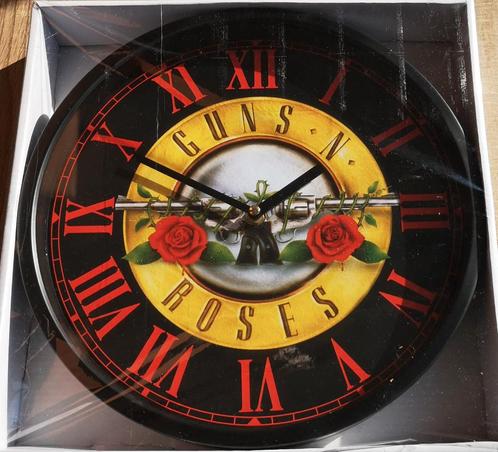 WANDKLOK GUN'S ROSES rond 30cm, Verzamelen, Merken en Reclamevoorwerpen, Nieuw, Gebruiksvoorwerp, Ophalen of Verzenden