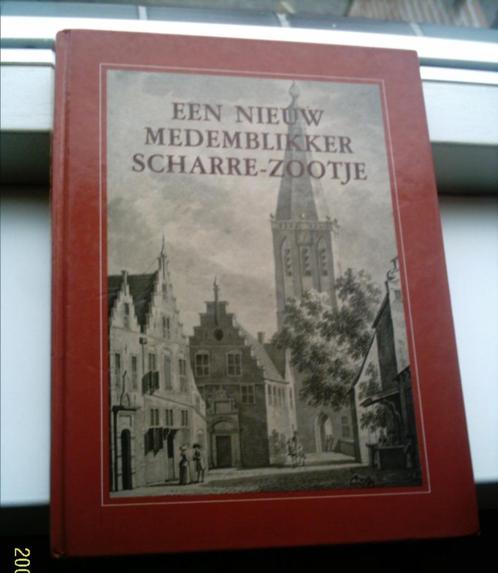 Een nieuw Medemblikker scharre-zootje(ISBN 9064550824)., Boeken, Geschiedenis | Stad en Regio, Zo goed als nieuw, 20e eeuw of later