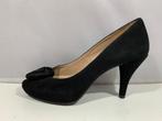 Unisa, maat 39. Chique zwart suède pumps., Verzenden, Zwart, Zo goed als nieuw, Schoenen met hoge hakken