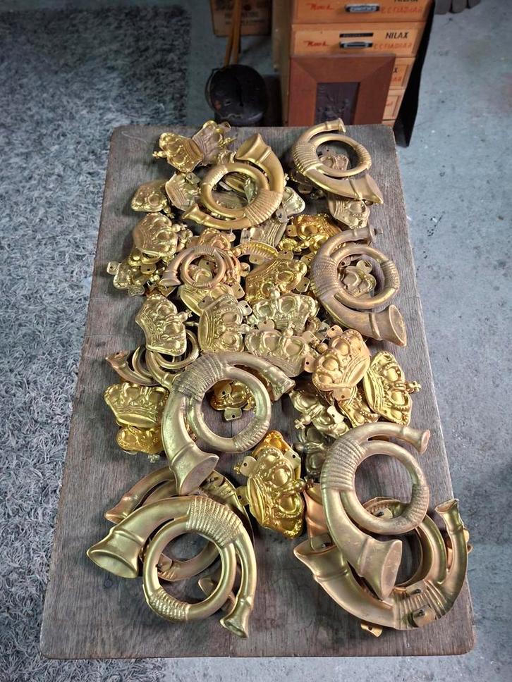 blikken ornamenten jachthoorns & kronen, Antiek en Kunst, Curiosa en Brocante, Ophalen of Verzenden