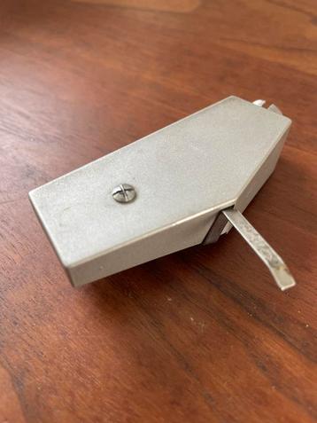 ORIGINAL LENCO GL75 HEADSHELL beschikbaar voor biedingen