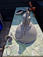 💡 Te koop: Grijze Industriële Lamp, Ophalen of Verzenden, Gebruikt, Metaal, Minder dan 50 cm