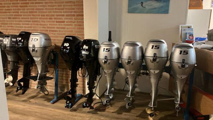 buitenboordmotoren en boten, Watersport en Boten, Speedboten, Zo goed als nieuw, 3 tot 6 meter, Benzine, Minder dan 70 pk, Polyester