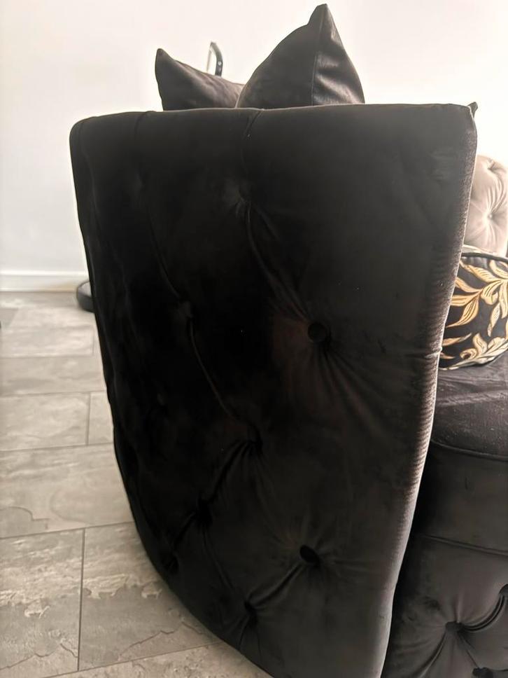 Zwarte Fauteuil met Essenza Kussen - Zo Goed Als Nieuw!, Huis en Inrichting, Fauteuils, Zo goed als nieuw, Stof, 75 tot 100 cm