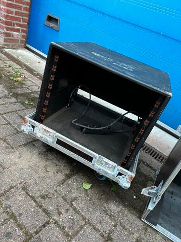Stolp flightcase met 19inch rek 9HE beschikbaar voor biedingen