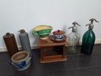 Spuitflessen, voetenstoof, kruiken, delfts suikerpotje enz., Antiek en Kunst, Ophalen