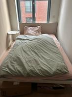 Bedframe + matress (6 months old), Huis en Inrichting, Slaapkamer | Complete slaapkamers, Zo goed als nieuw, Ophalen, Tweepersoons