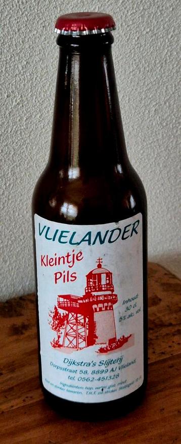 Mooi leeg flesje bier VLIELANDER Dijkstra Slijterij Vlieland beschikbaar voor biedingen