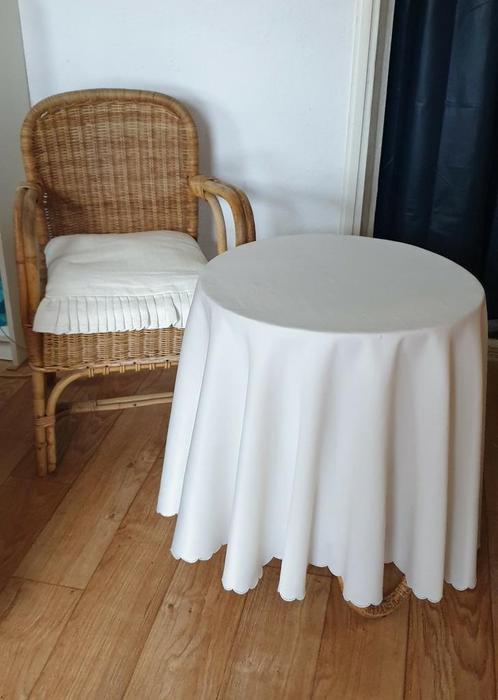 Vintage rotan koffietafeltje en stoel, Huis en Inrichting, Tafels | Bijzettafels, Gebruikt, Rond, Hout, Ophalen