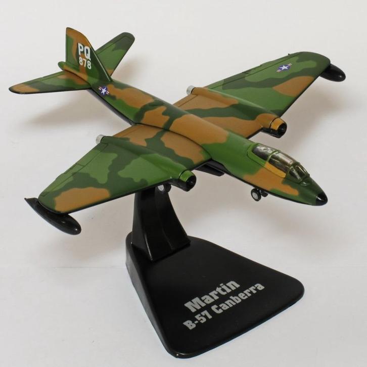 Martin B-57B Canberra 58th TBS 35th TFW U.S. Air Force 1968, Hobby en Vrije tijd, Modelbouw | Vliegtuigen en Helikopters, Nieuw