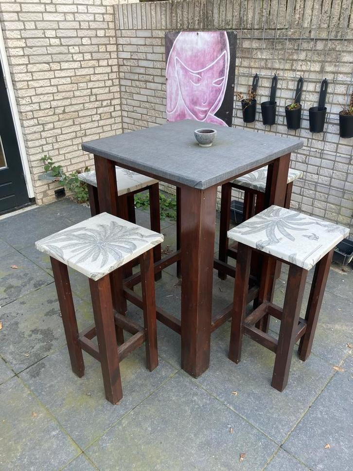 Bartafel voor de tuin met krukken, Tuin en Terras, Tuintafels, Gebruikt, Vierkant, Hout, Ophalen of Verzenden
