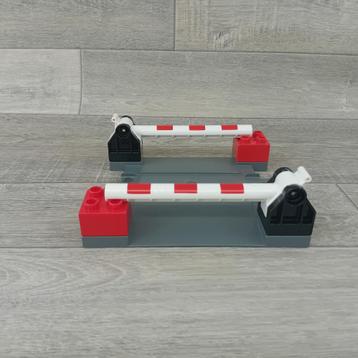 DUPLO TREINRAILS SPOORWEGOVERGANG beschikbaar voor biedingen