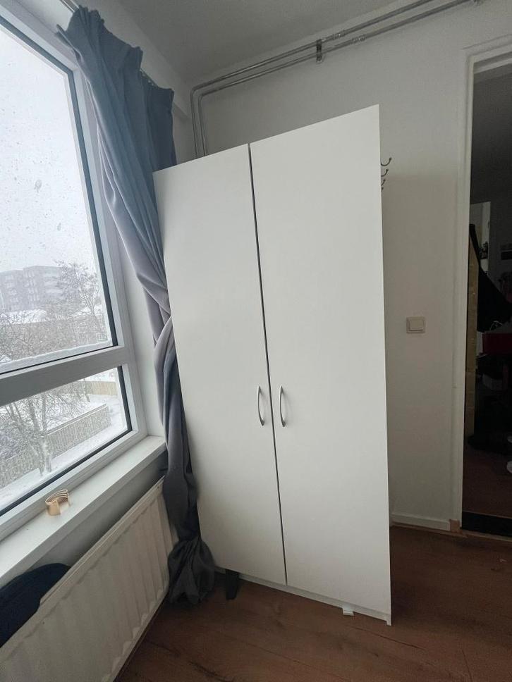 Gratis af te halen: IKEA kast (2-deurs), Huis en Inrichting, Kasten | Kledingkasten, Gebruikt, 150 tot 200 cm, 50 tot 100 cm, 25 tot 50 cm