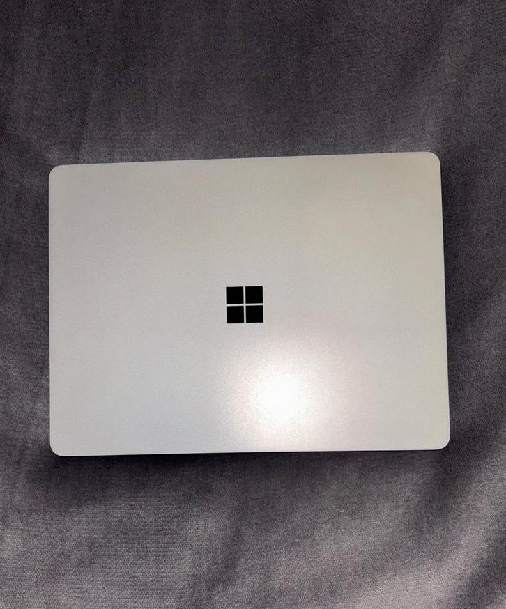 Microsoft Windows Surface Laptop met Touchscreen, net nieuw!, Computers en Software, Windows Laptops, Zo goed als nieuw, 13 inch