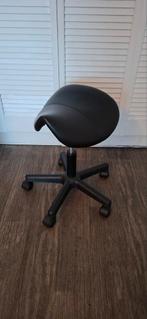 Zadelkruk zwart, Huis en Inrichting, Krukjes, Ophalen, Zo goed als nieuw