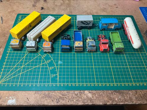 Partij EFSi vrachtwagens, aanhangers, opleggers, busje, Hobby en Vrije tijd, Modelauto's | Overige schalen, Zo goed als nieuw