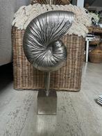 Te koop: Rivièra Maison Shell Statue, schelp op voet, Ophalen of Verzenden, Nieuw