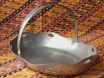 Mooie antieke Hutton schaal uit Engeland 26 cm. uit 1900. beschikbaar voor biedingen