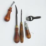 Setje leerbewerkings gereedschappen, Antiek en Kunst, Antiek | Gereedschap en Instrumenten, Ophalen of Verzenden