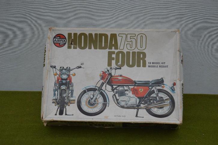 Vintage bouwdouw Airfix Honda 750 Four uit 1973 schaal 1:8, Hobby en Vrije tijd, Modelbouw | Auto's en Voertuigen, Gebruikt, Overige typen