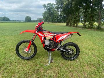 Beta rr390 4t enduro met kenteken beschikbaar voor biedingen