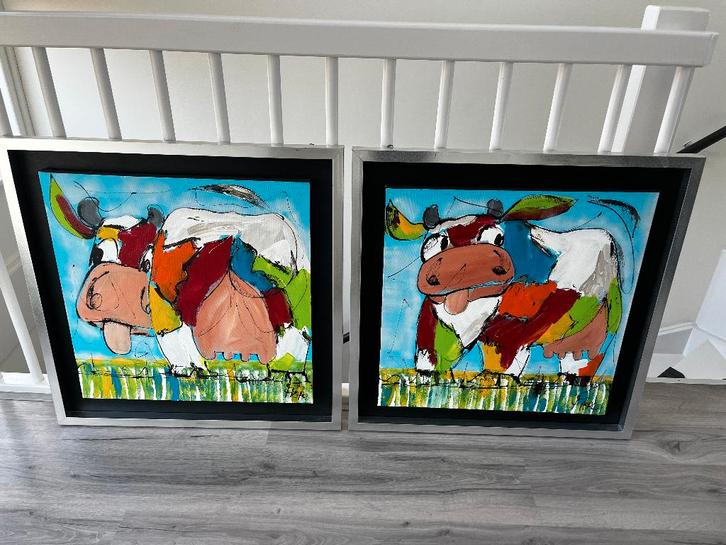 Twee schilderijen: vrolijke koeien, Antiek en Kunst, Kunst | Schilderijen | Modern, Ophalen