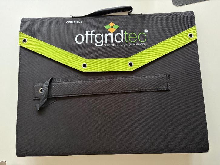 Opvouwbaar zonnepaneel 135 W, Caravans en Kamperen, Kampeeraccessoires, Gebruikt, Ophalen