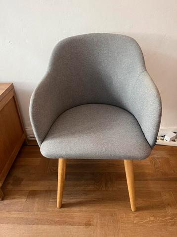 SofaCompany Vica Dining Chair – Light Grey (Oak legs) beschikbaar voor biedingen