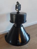 Industriële vintage fabriekslamp Zaklady-Metalowe jaren " 70, Ophalen, RETRO, Gebruikt, 50 tot 75 cm