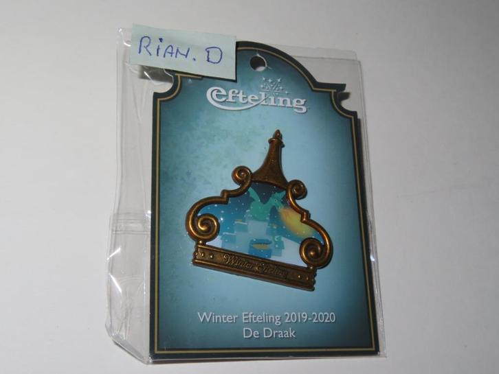 Efteling pin Winter 2019/20 de Draak bij schatkist., Verzamelen, Efteling, Nieuw, Button of Speldje, Ophalen