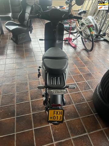 Super SOCO Bromscooter CUmini ((( nieuwe/ perfect voor de st beschikbaar voor biedingen