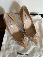 pumps lakleer,, Beige, Ophalen of Verzenden, Zo goed als nieuw, Pumps