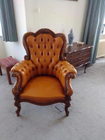 Brocante stoel beschikbaar voor biedingen