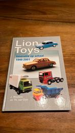 Lion Toys boek innovatie op schaal 1946-2001, Hobby en Vrije tijd, Modelauto's | Overige schalen, Nieuw, Ophalen of Verzenden