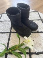 Heel goed zwart originele Ugg Australia Classic Short 39, Kleding | Dames, Schoenen, UGG, Schoenen met lage hakken, Zwart, Ophalen of Verzenden