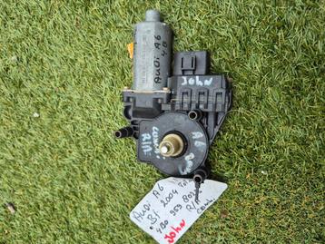 Portierruitmotor audi a6. Rechts achter.  4b0 959 802b.   beschikbaar voor biedingen
