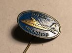 Metalen FOKKER FRIENDSHIP Vliegtuig Speld (Zwart/Messingkl.), Verzamelen, Speldjes, Pins en Buttons, Verzenden, Zo goed als nieuw