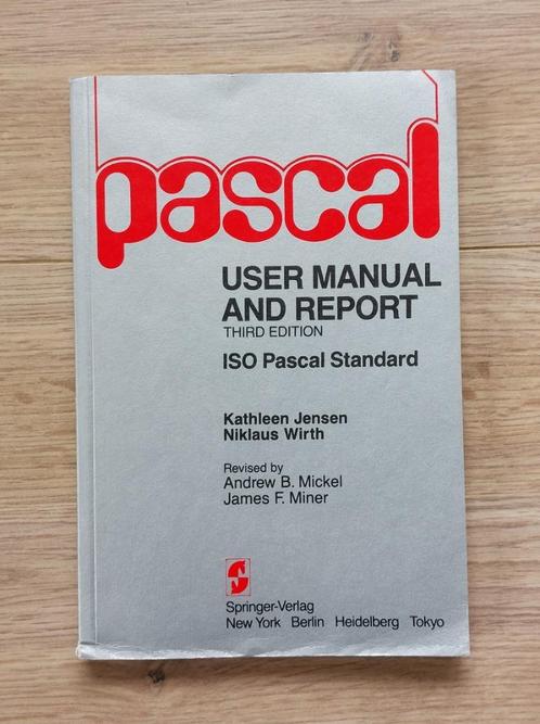 Pascal User Manual and Report ISO Pascal Standard - ISBNs 03, Boeken, Informatica en Computer, Gelezen, Programmeertaal of Theorie