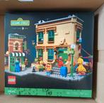 Lego 21324 SESAMSTRAAT NIEUW, Ophalen of Verzenden, Nieuw