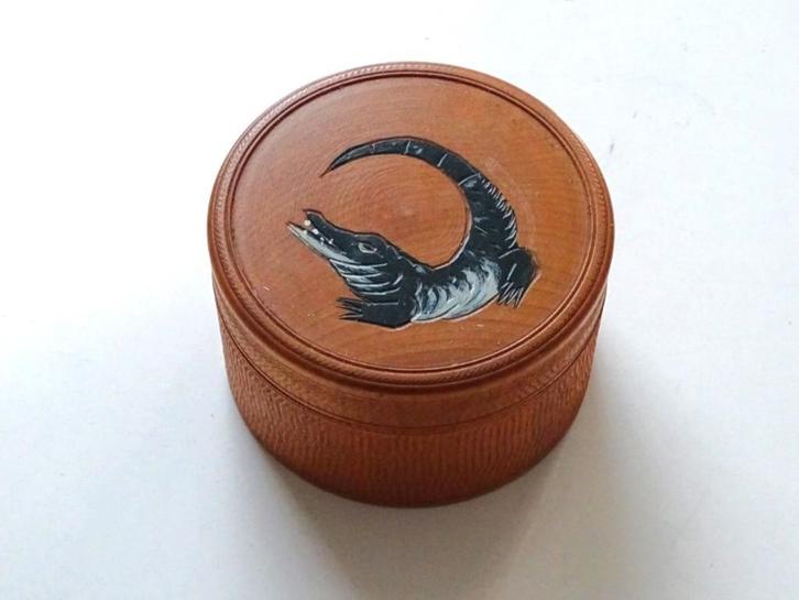 Vintage Handgemaakt houten doosje met onderzetters Krokodil, Huis en Inrichting, Woonaccessoires | Onderzetters, Gebruikt, Glas of Kopje