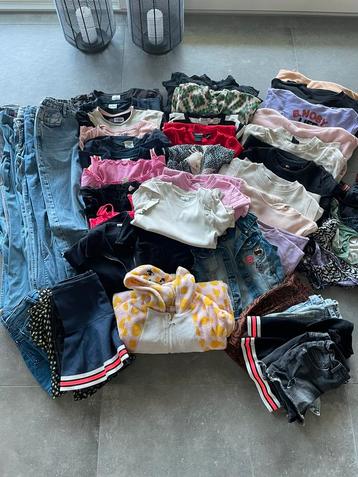 Groot pakket meisjes kleding maat 140  beschikbaar voor biedingen