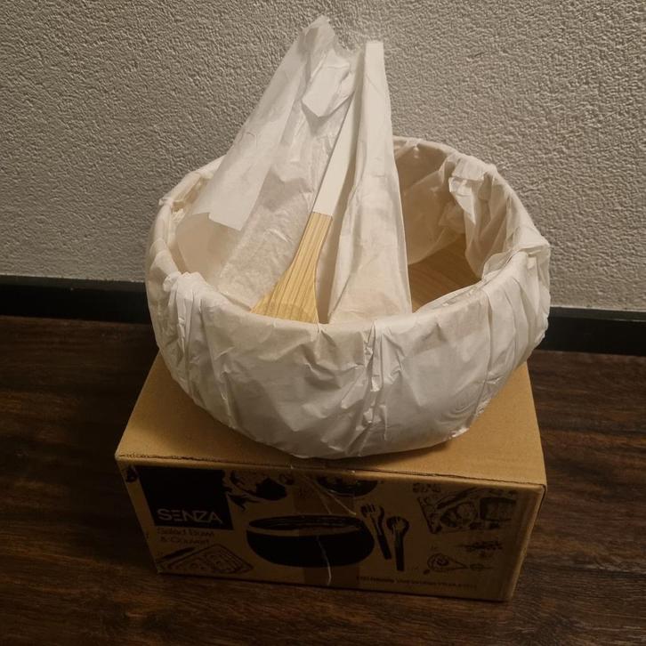 Senza Salade Schaal & Bestek - Nieuw in doos!, Huis en Inrichting, Woonaccessoires | Schalen en Manden, Nieuw, Schaal, Rond, Hout