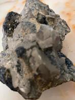 Pyriet bijna 1 kilo, Verzamelen, Mineralen en Fossielen, Ophalen of Verzenden