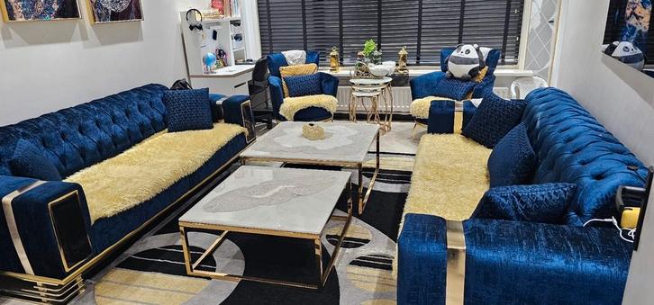 Luxe bankstel in uitstekende staat, Huis en Inrichting, Banken | Bankstellen, Zo goed als nieuw, Vierpersoons of meer, Hout, Stof