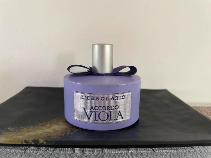 L’Erbolario Accordo Viola edp 100 ml, Sieraden, Tassen en Uiterlijk, Uiterlijk | Parfum, Zo goed als nieuw, Ophalen of Verzenden