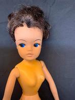 Sindy Pedigree Moveable hands 1977 Vintage Barbie, Verzamelen, Poppen, Ophalen of Verzenden, Pop